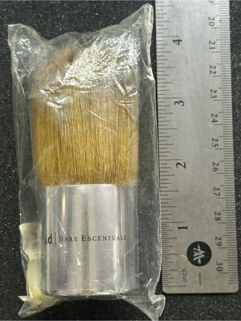 *NEW*BARE ESCENTUALS Body Kabuki Brush